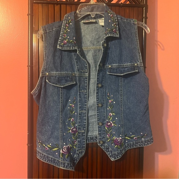 bill blass Jackets & Blazers - Bill Blass Embroidered Denim Vest with Floral Design Vintage